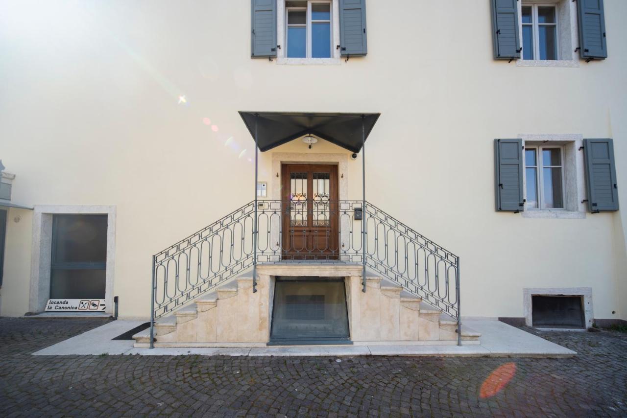 La Canonica Suite Apartments New Location Trento Eksteriør billede