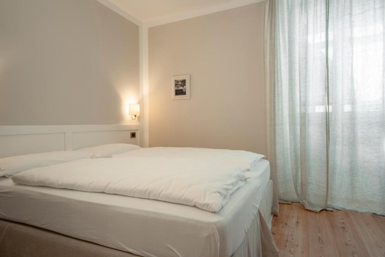 La Canonica Suite Apartments New Location Trento Eksteriør billede