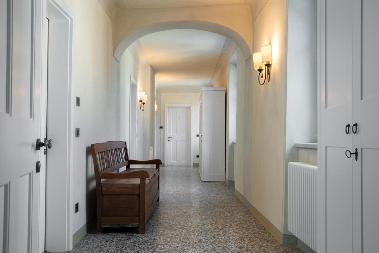 La Canonica Suite Apartments New Location Trento Eksteriør billede